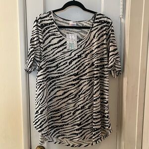 LulaRoe Morgan shirt 2XL